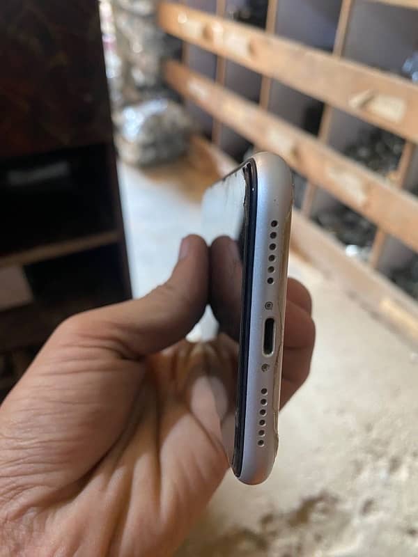 factory lock iphone xr 64 gb non pta factory unlock 4