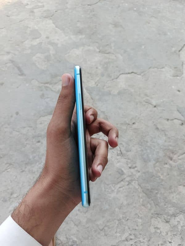 ONE PLUS 8T 12 256GB 6