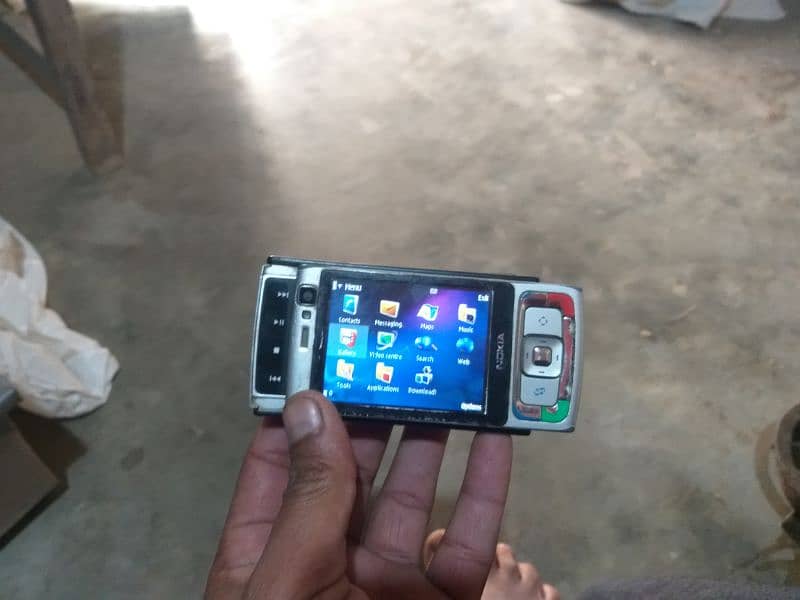 Nokia N95 sd card wale 3 mobiles My WhatsApp 03068344559 3