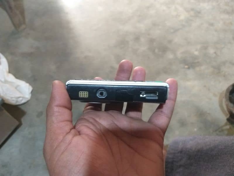 Nokia N95 sd card wale 3 mobiles My WhatsApp 03068344559 6