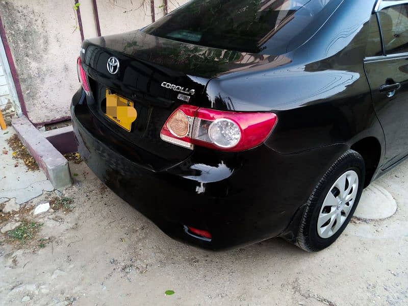 Toyota Corolla XLI VVt-i Manual For Sale in Immaculate Condition. 2