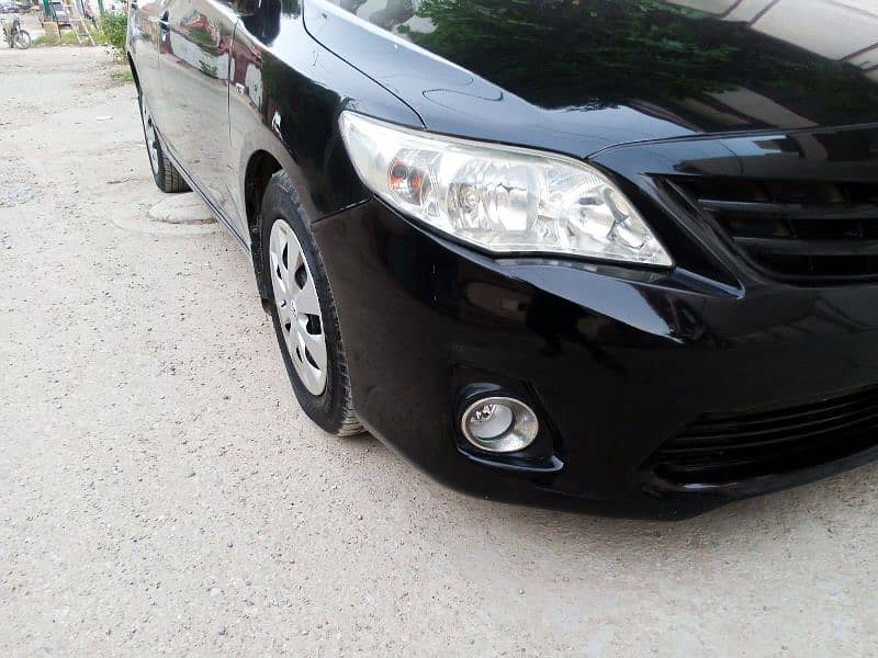 Toyota Corolla XLI VVt-i Manual For Sale in Immaculate Condition. 3