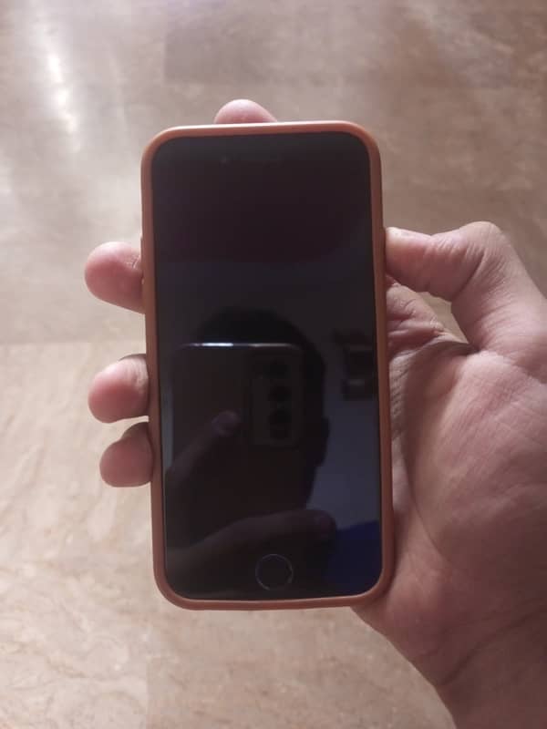 iPhone 7 32gb all ok 2