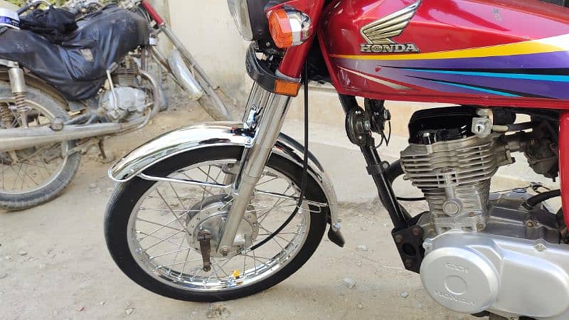 Honda CG 125 CC model 2011 Registration Khanewal number 2