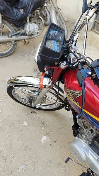 Honda CG 125 CC model 2011 Registration Khanewal number 3