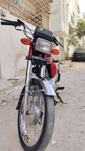 Honda CG 125 CC model 2011 Registration Khanewal number 4