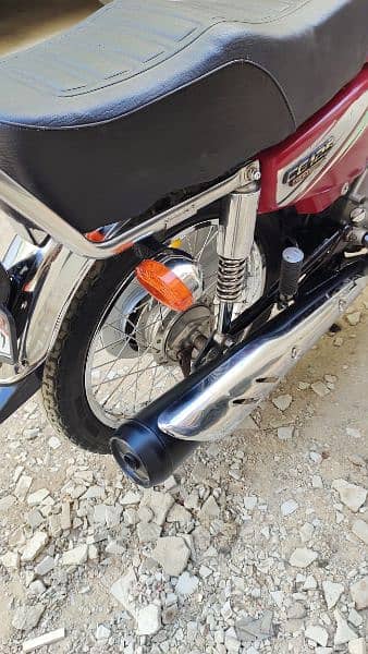 Honda CG 125 CC model 2011 Registration Khanewal number 5