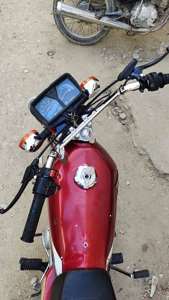 Honda CG 125 CC model 2011 Registration Khanewal number 6