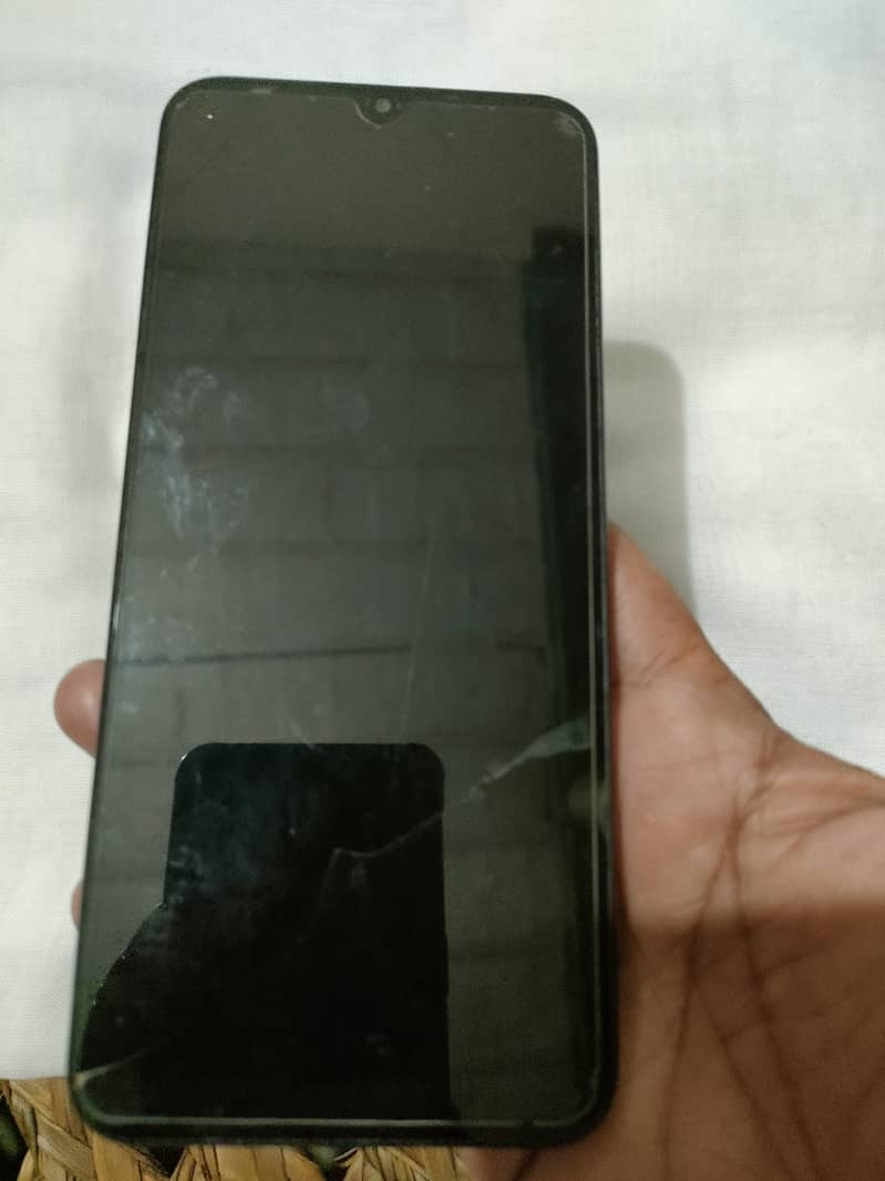 Infinix smart 4 2gb 32gb memory 4