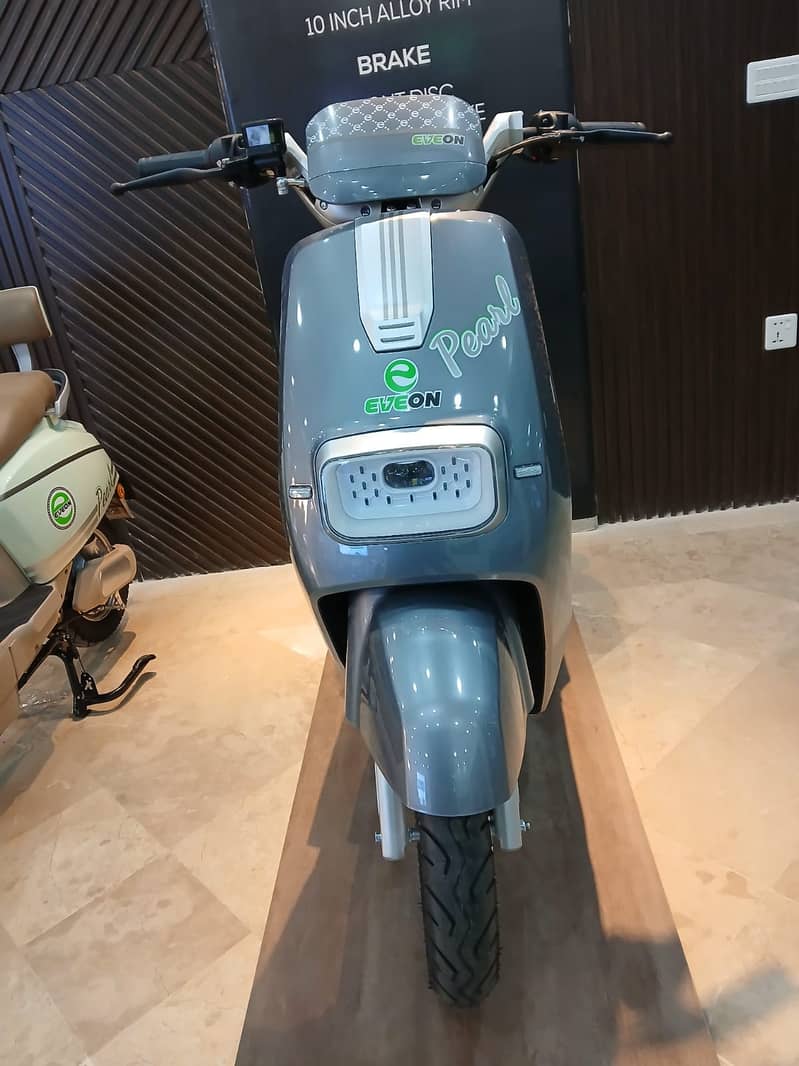 Electric bikes, pearl 2025 Electric Scooty,Electric Scooter,E vehicle 6