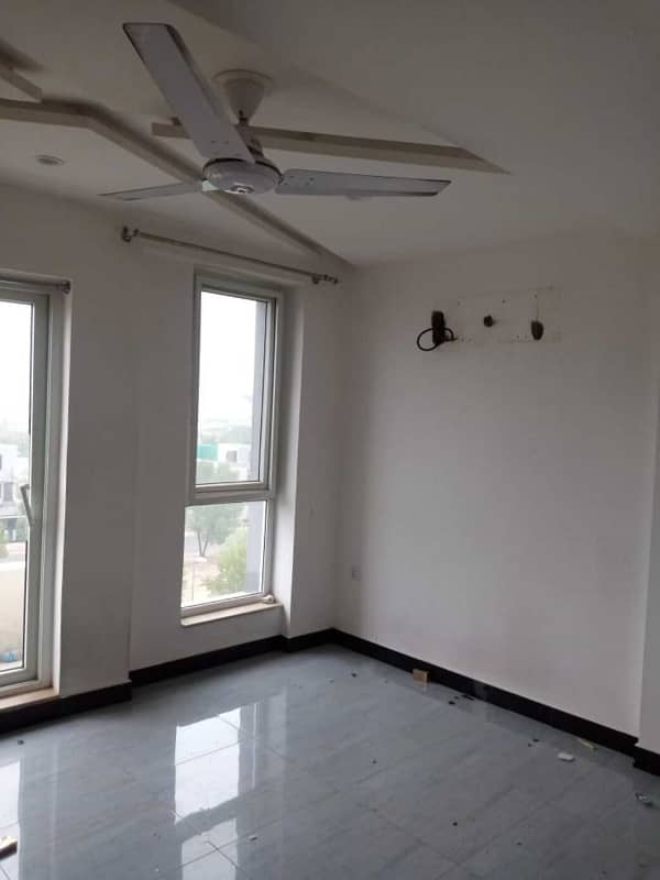 1 Bed Luxury Apartment Available For Rent In Sector E Bahria Town Lahore 0