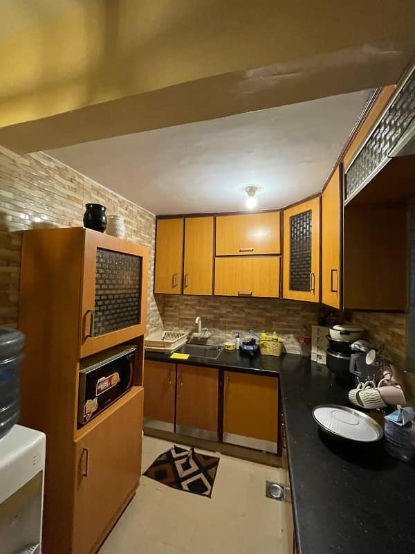 FLAT FOR SALE IN GULSHAN E IQBAL BLOCK 3 6