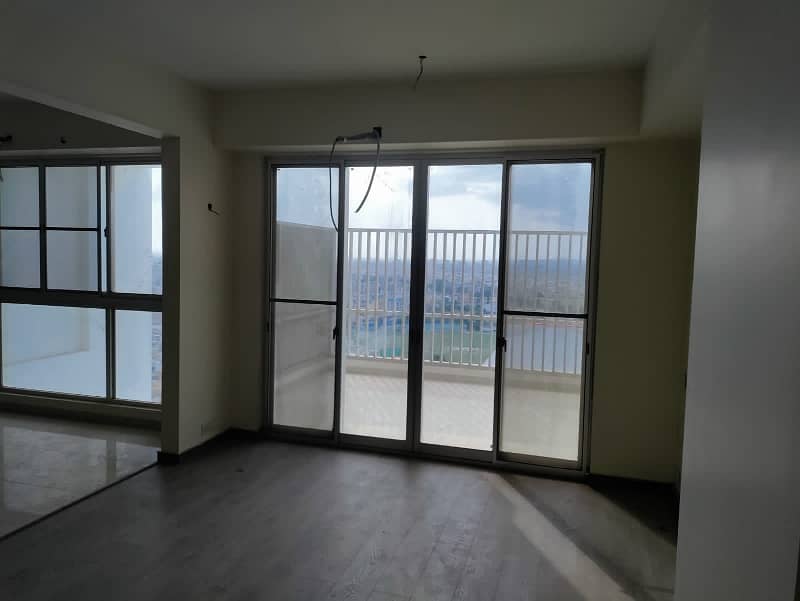 Lucky One Apartment Flat For Sale 8