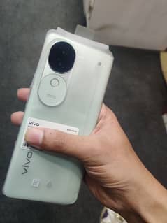 Vivo V40e 8/256 (03406969839)