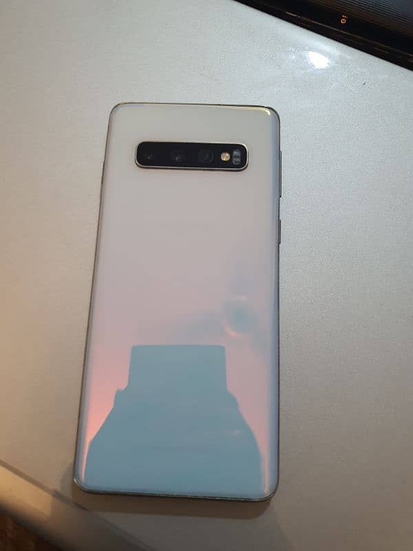 Samsung Galaxy S10 8/128 7