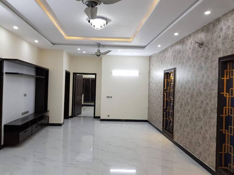 10 Marla Luxury Upper Portion For Rent In Gulmohar Block Bahria Town Lahore 5