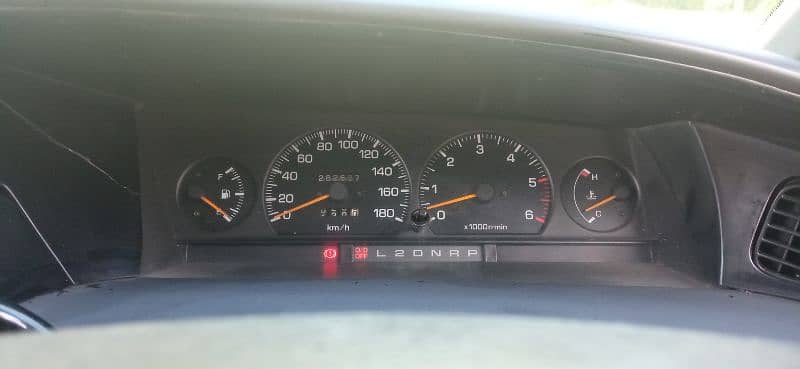 Toyota Lucida 1992 exchange possible 4