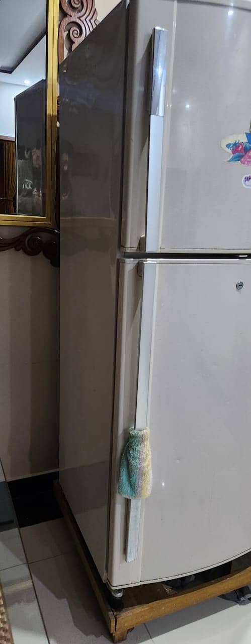 Dawlance Large Refrigerator for Sale 2