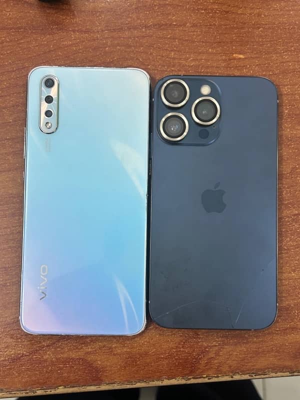 iphone xr  converted 15 pro max + vivo s1 3