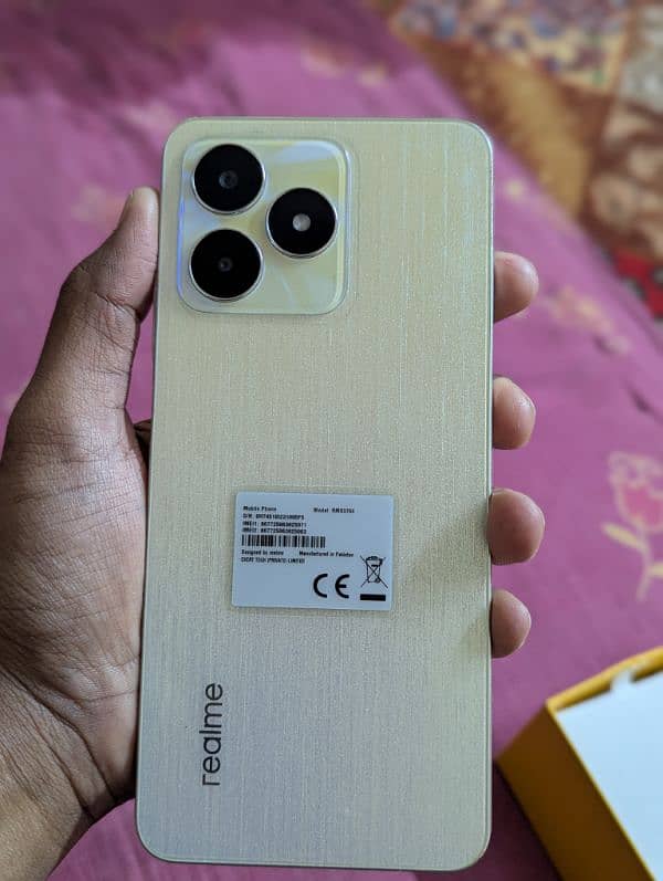 Realme C53 0