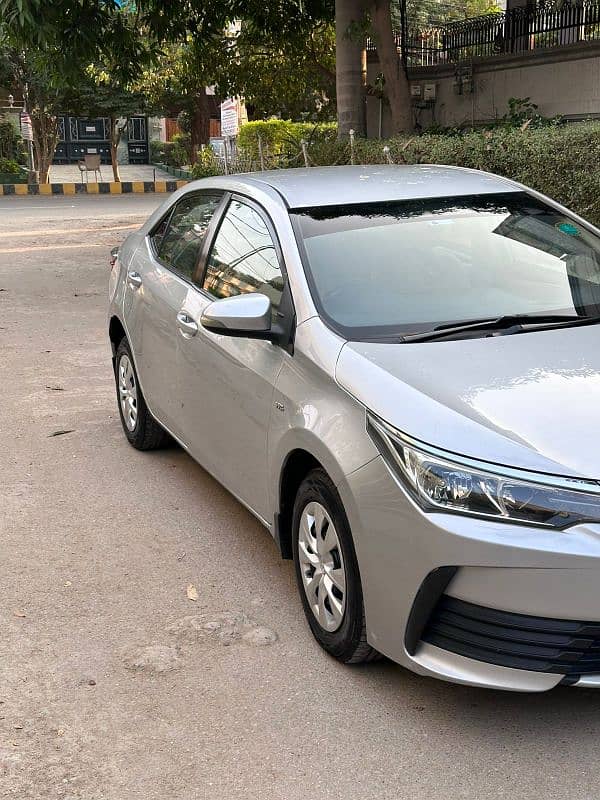 Toyota Corolla GLI 2017 END 2018 REGISTER 1