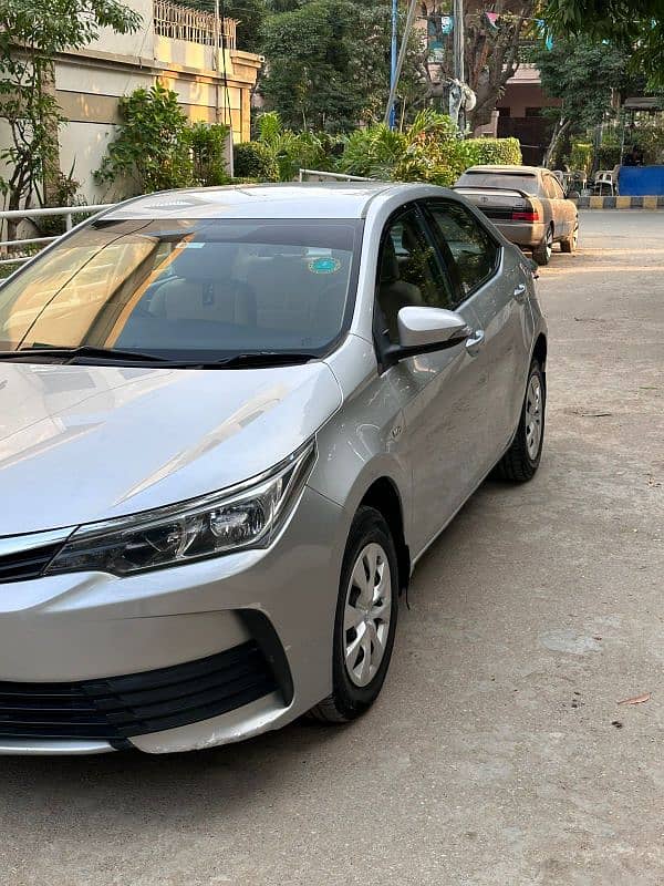 Toyota Corolla GLI 2017 END 2018 REGISTER 2