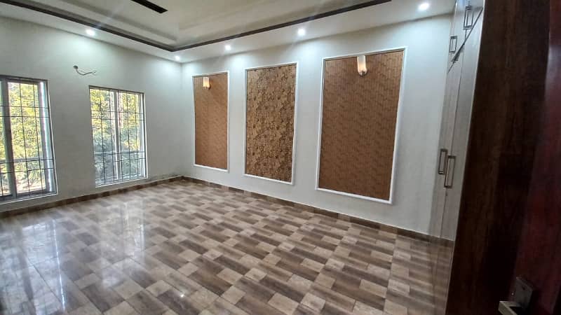 Centrally Located Lower Portion Available In Allama Iqbal Town For Rent 15