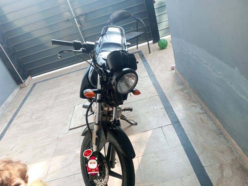 Yamaha YBR 125 black colour for sale 0