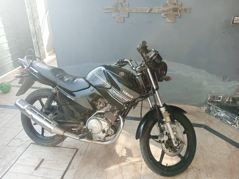 Yamaha YBR 125 black colour for sale 3