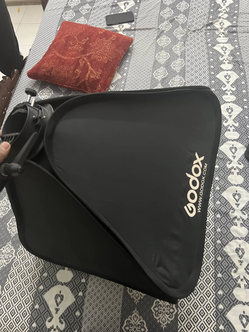 Godox 60×60 Foldable Soft box with S Bracket & Studio lighting stand 0