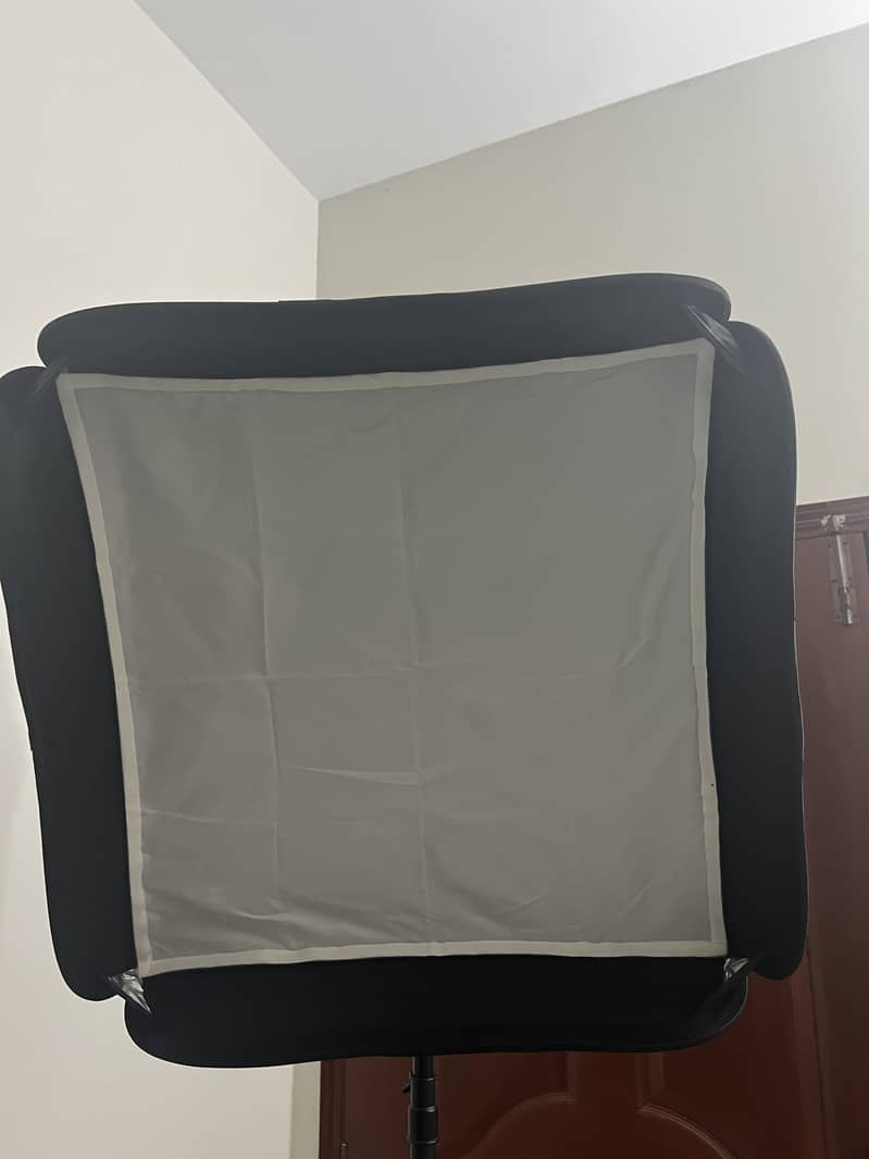 Godox 60×60 Foldable Soft box with S Bracket & Studio lighting stand 8