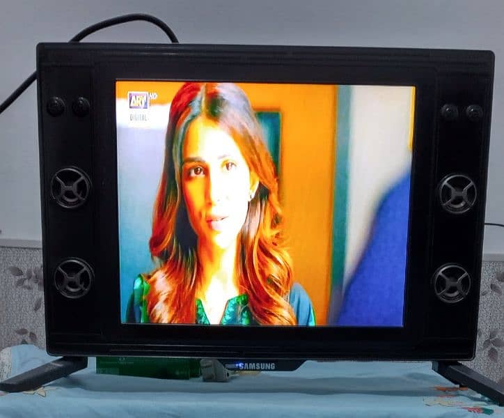 LCD tv 1