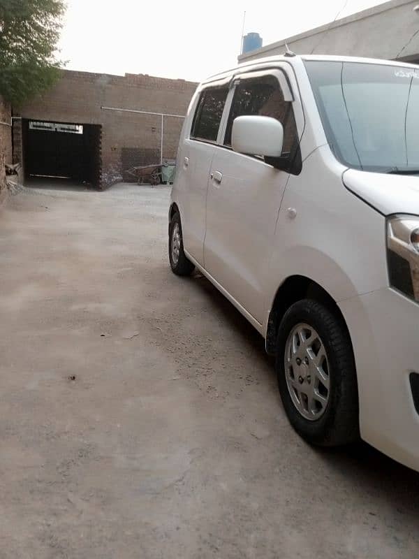 Suzuki Wagon R 2018 4