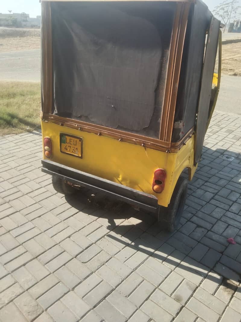 Siwa Auto Rickshaw Model 2011 3