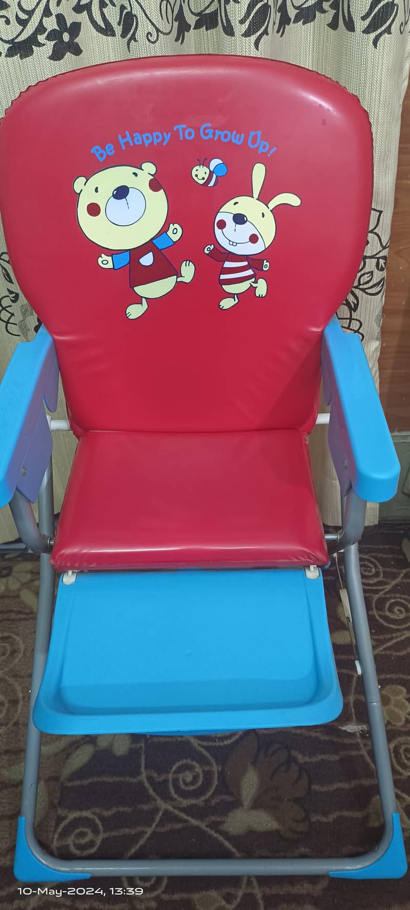 BABY HIGH CHAIR - FEEDING CHAIR (RED and BLUE) FOR 6 Months to 3 Years 4