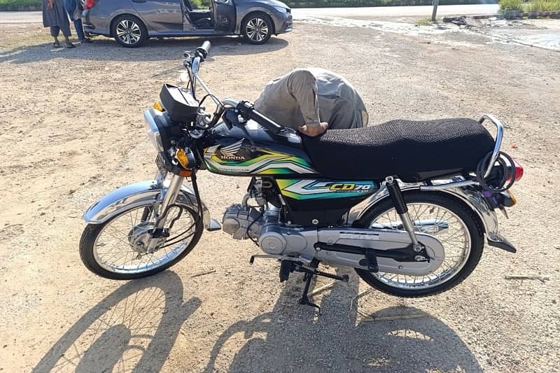 Honda cd 70 2023 model black for sale 1st owner 0