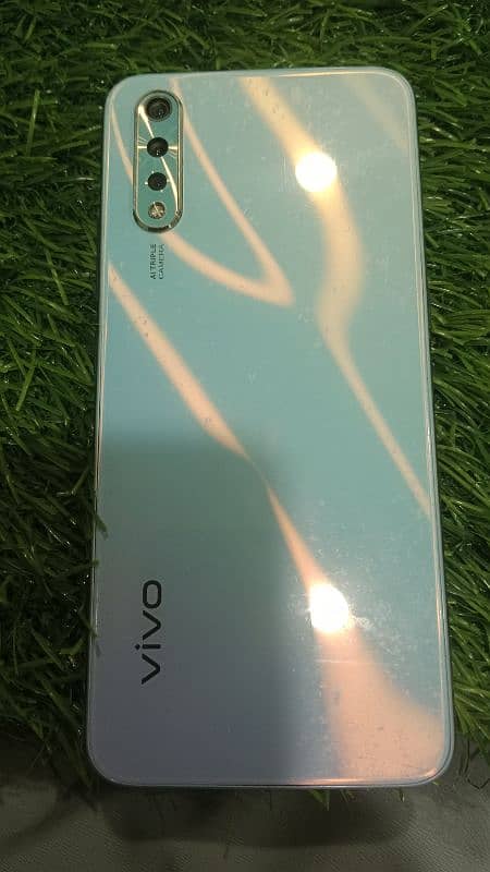 vivo s1 (4/128) 0