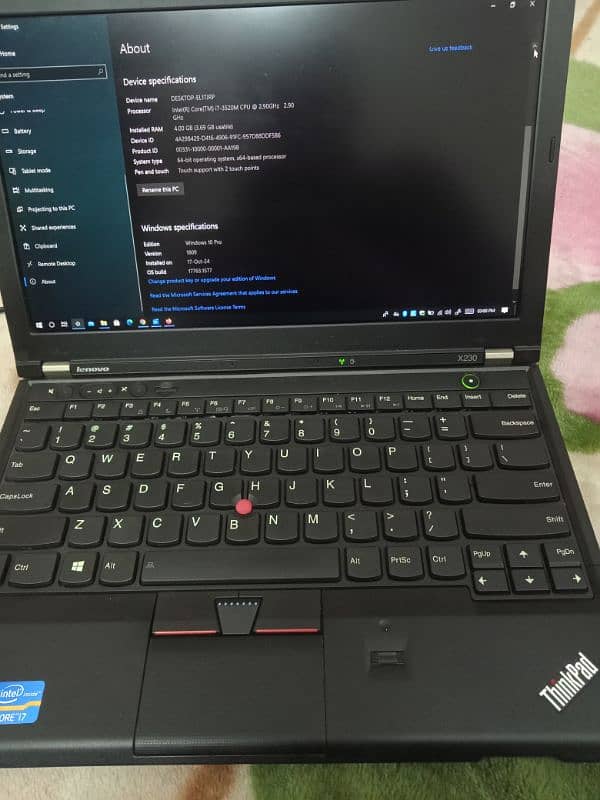 Lenovo Thinkpad X230 i7 3rd generation 4gb ram 500gb Hard drive 4