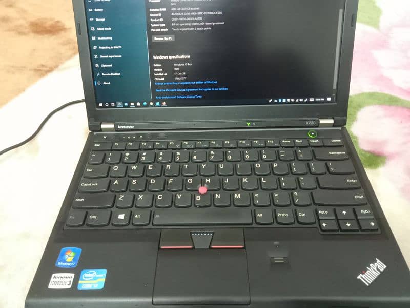 Lenovo Thinkpad X230 i7 3rd generation 4gb ram 500gb Hard drive 0