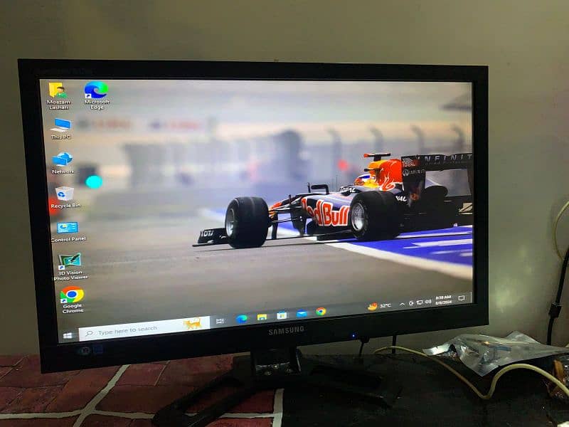 23 inch LED orignal Samsung Crystal display 3