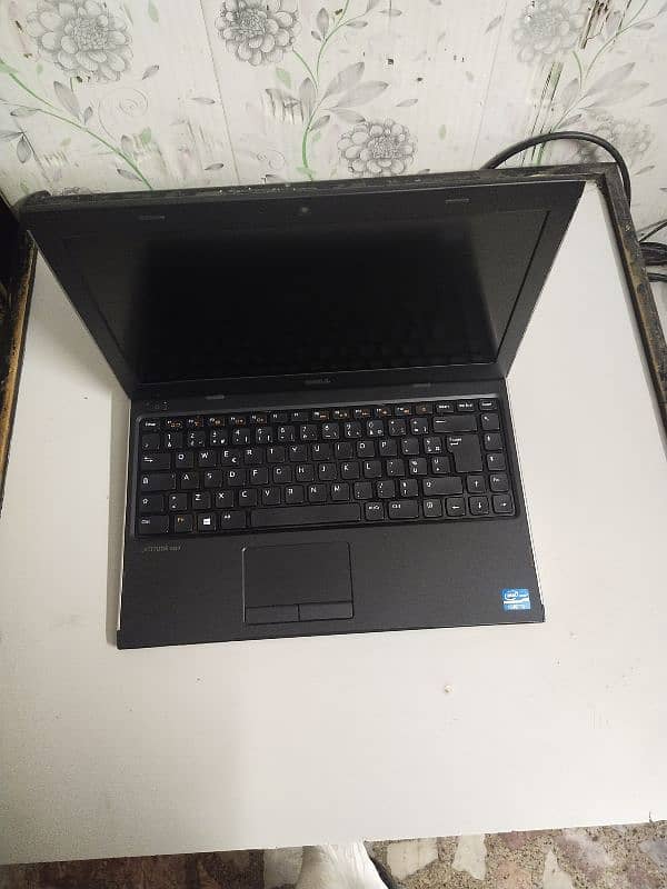 Dell Slim Laptop 3