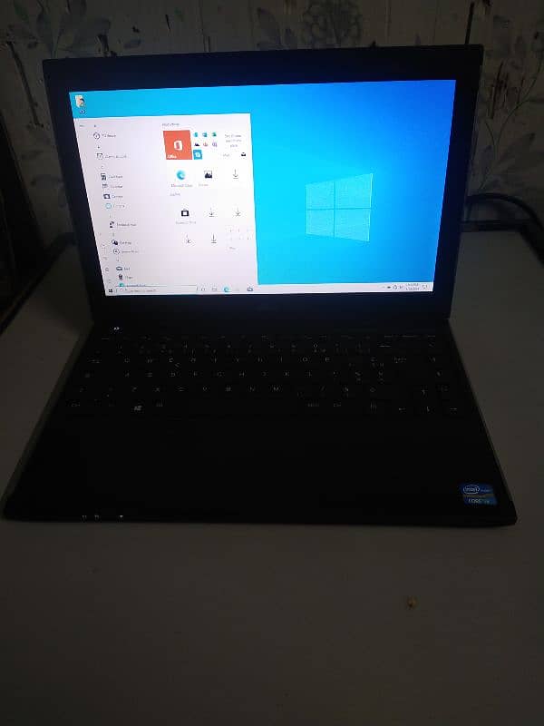 Dell Slim Laptop 5