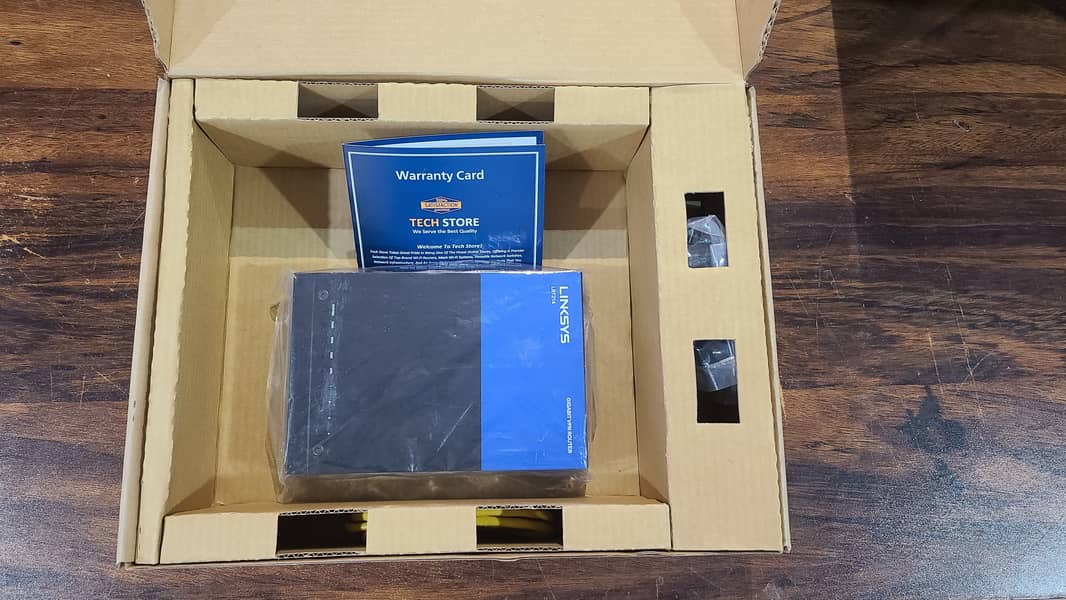 Linksys LRT214 Dual WAN Business Gigabit VPN Router (Branded Used) 1