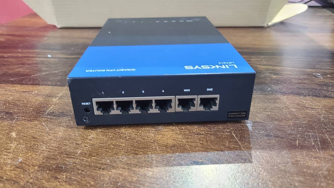 Linksys LRT214 Dual WAN Business Gigabit VPN Router (Branded Used) 4