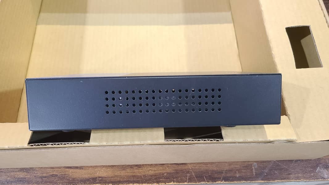 Linksys LRT214 Dual WAN Business Gigabit VPN Router (Branded Used) 15