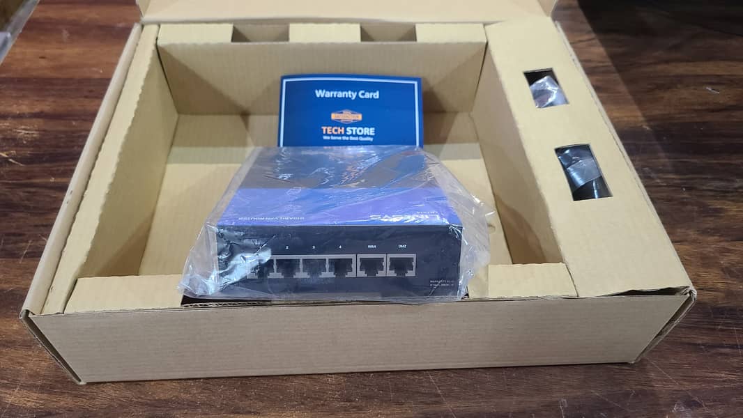 Linksys LRT214 Dual WAN Business Gigabit VPN Router (Branded Used) 16