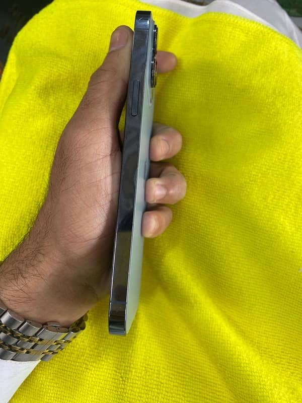 iPhone 13pro Max 1TB / non pta orgnal mobile 1024gb blue colour 1