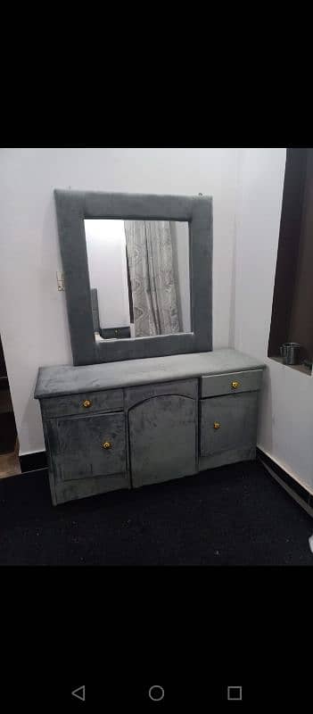 Double bed with side table and dressing 1