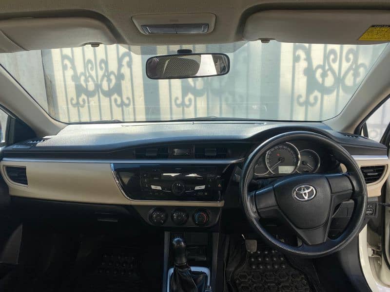 Toyota Corolla GLI 2015 Total Genuine 5