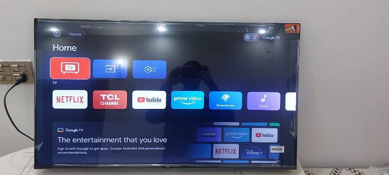 TCL 40S5400 40 Inch GOOGLE TV - New Box Pack with official warrenty 4